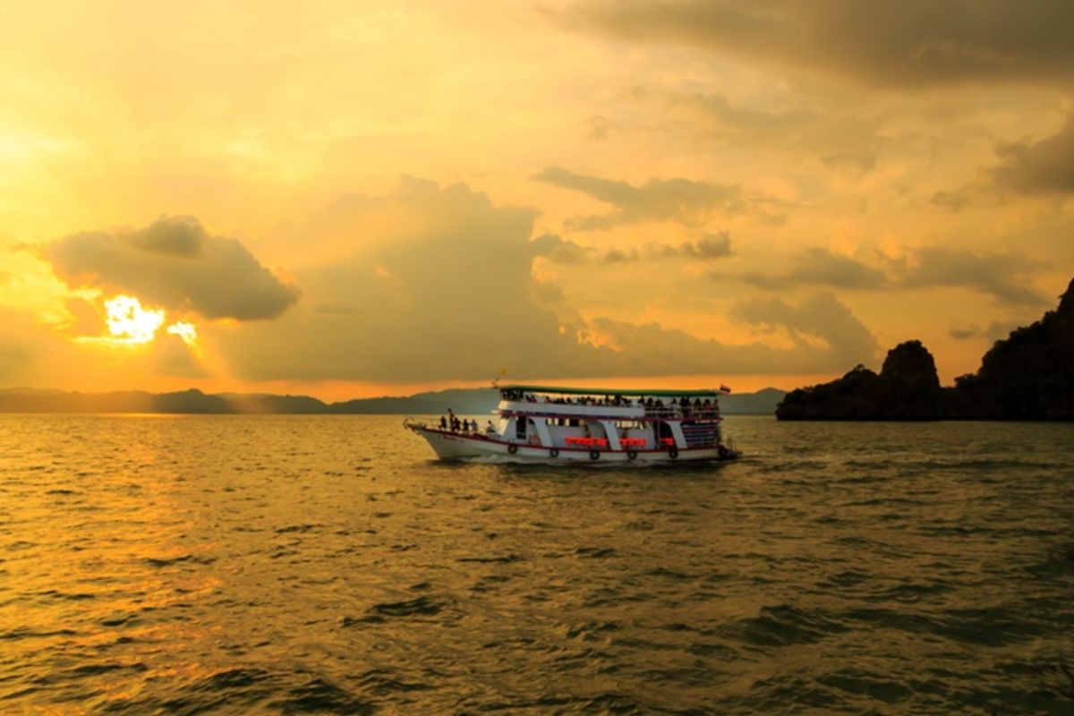 Sunset Cruise Across Phang Nga Bay