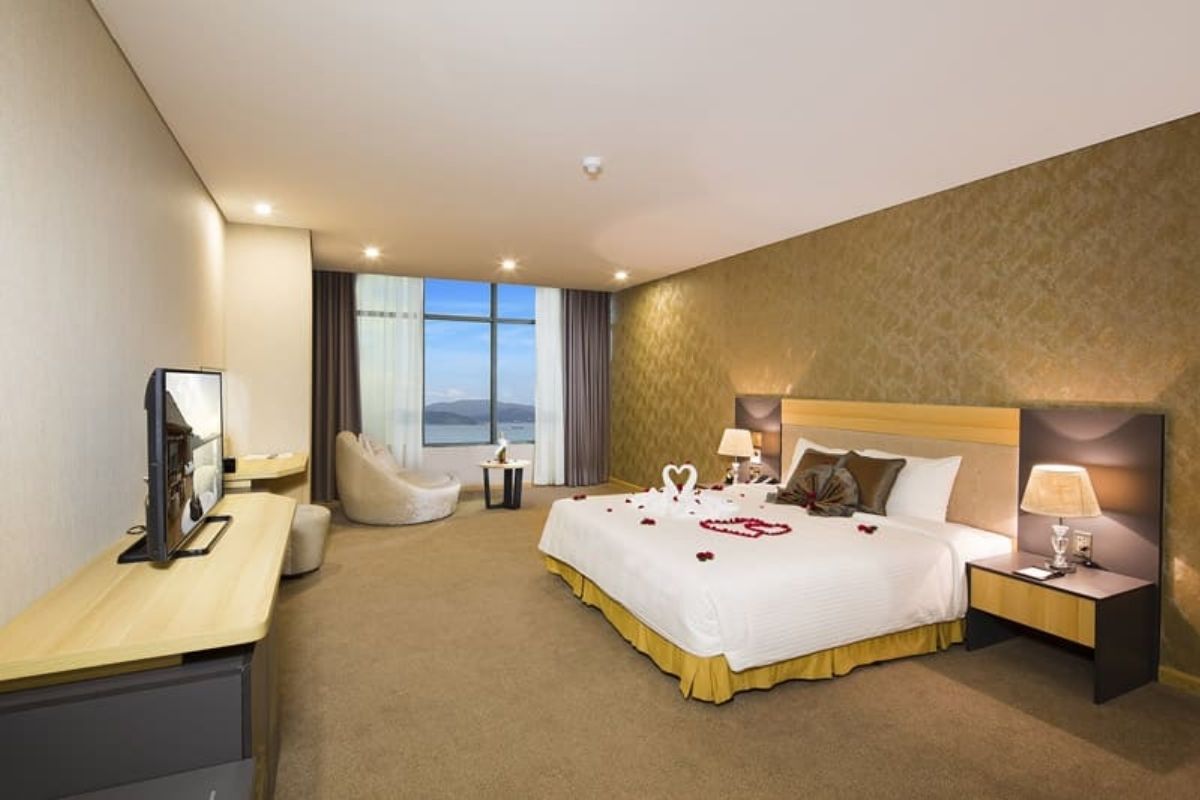 Deluxe Ocean View King Muong Thanh Luxury Nha Trang 