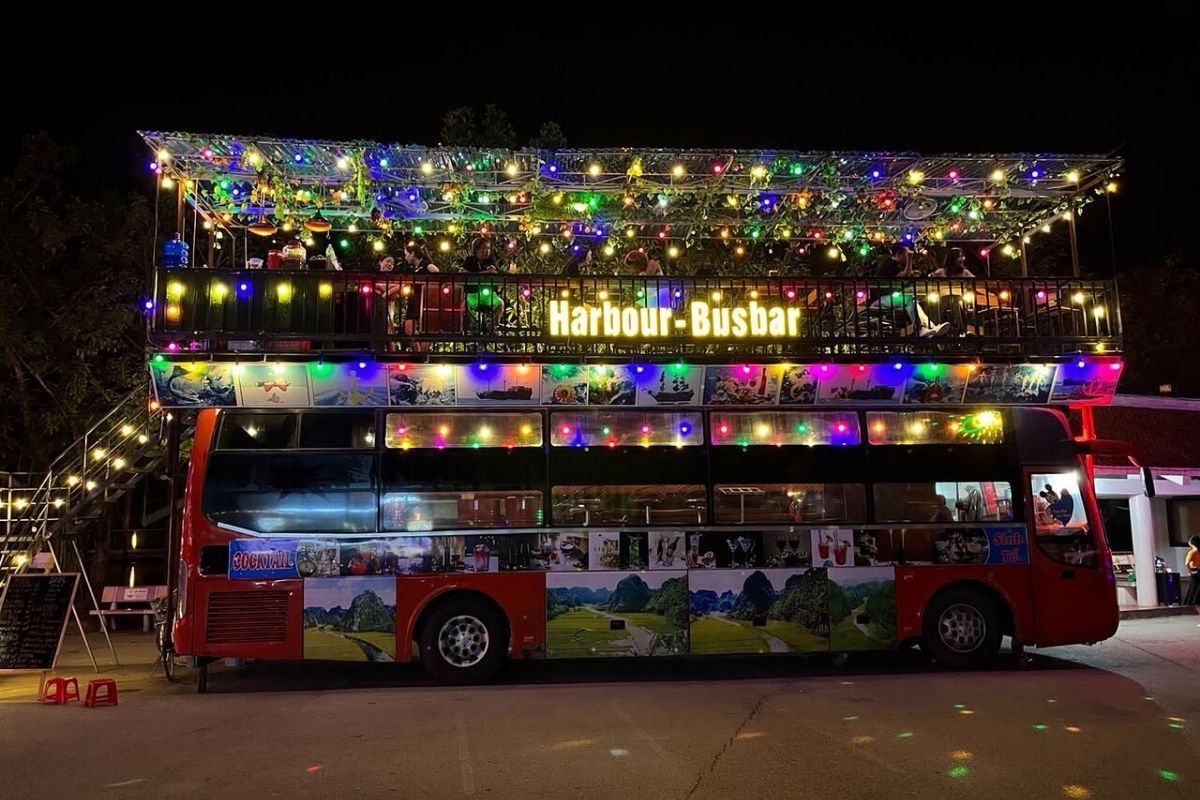 Harbour Bus Bar fuels Ninh Binh nightlife