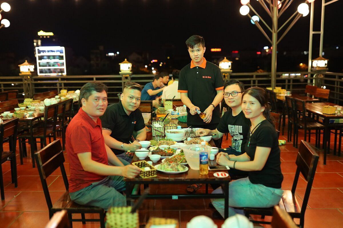 Roadside Beer Stalls near Ky Lan Lake