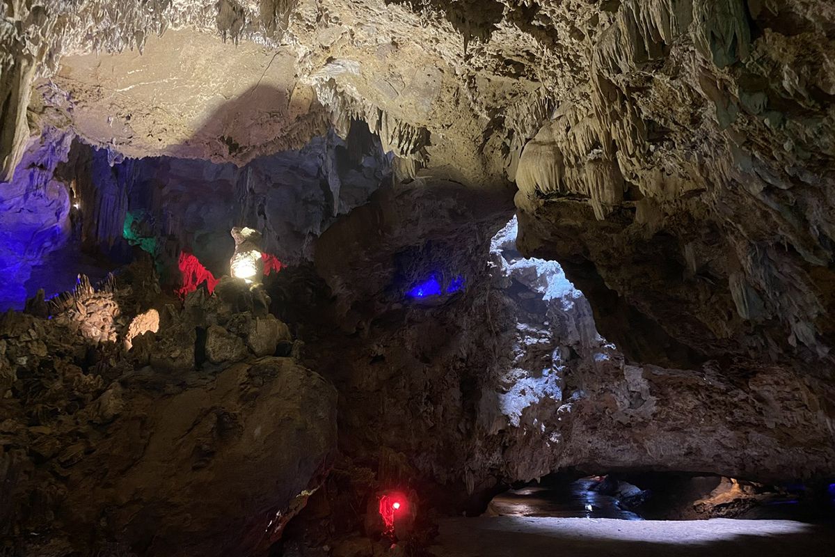 Thien Ha Cave’s Nighttime Magic