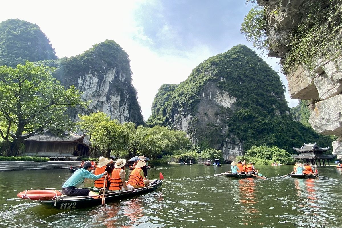 July Sampan Paddle at Trang An