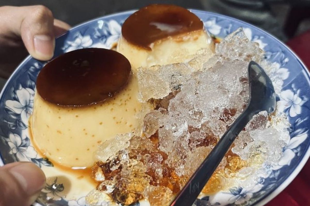 Banh Flan – 8 Market Dessert, Nguyen Thai Hoc