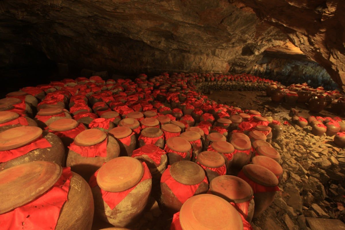 Nau Ruou Cave