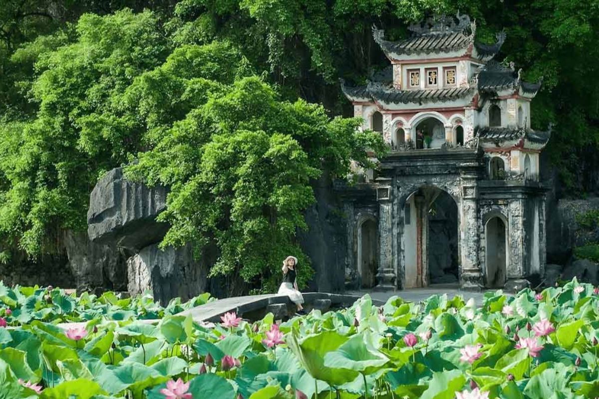 Bich Dong Pagoda