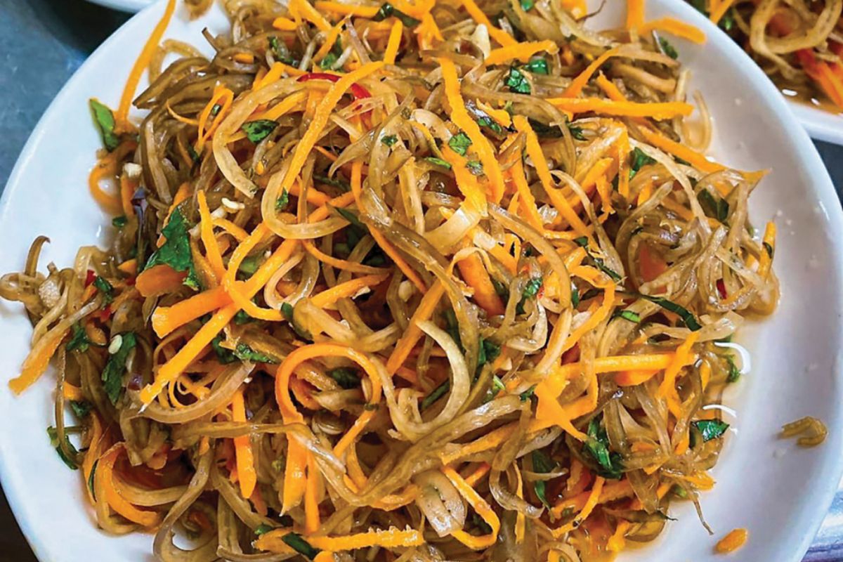 Nom Hoa Chuoi Rung