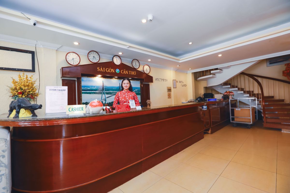 24/7 Front Desk