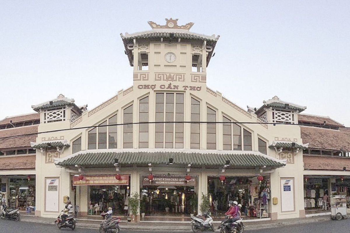 Can Tho Old Market is steps away from Saigon Can Tho Hotel 
