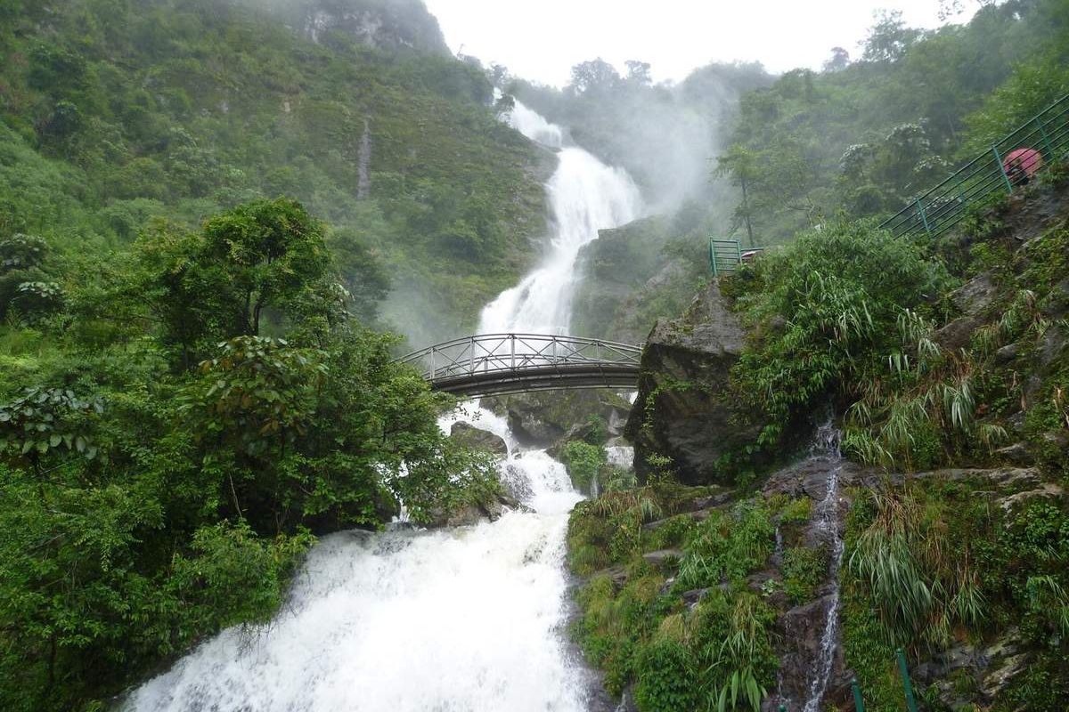 Silver Waterfall
