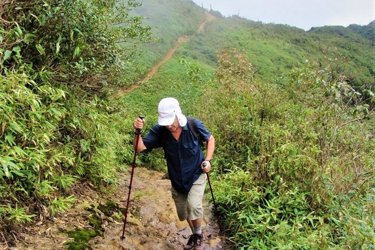 Hike to the Summit Fansipan in february on Sapa