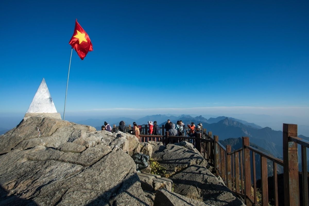 Highest Sapa Vietnam elevation, Fansipan peak