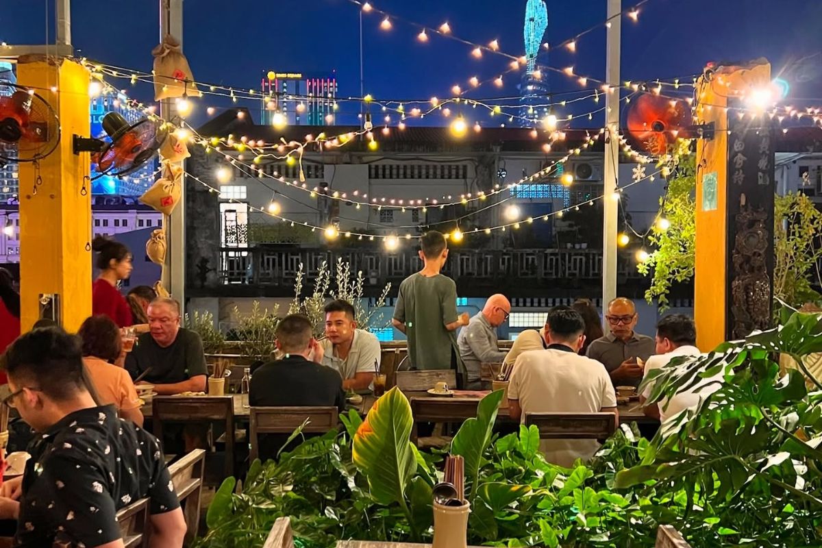 Rooftop Garden Style at secret garden restaurant ho chi minh 