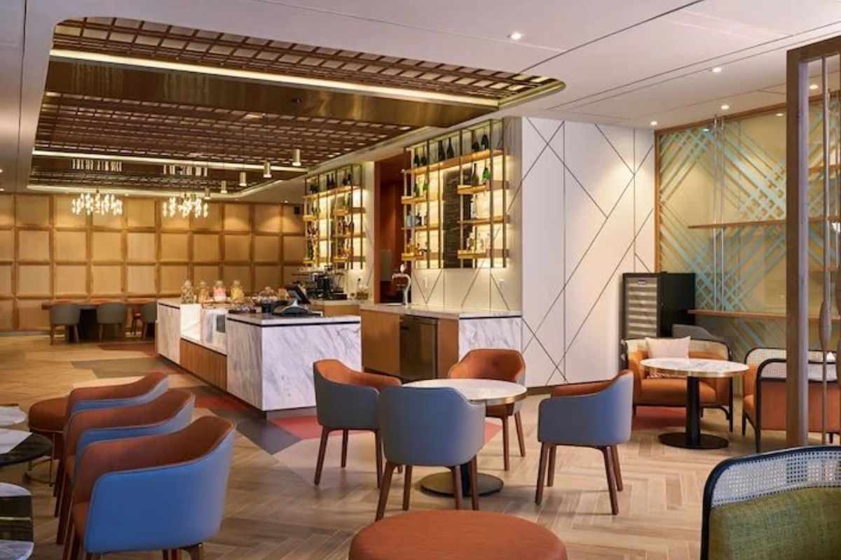 &More by Sheraton – Lounge Café