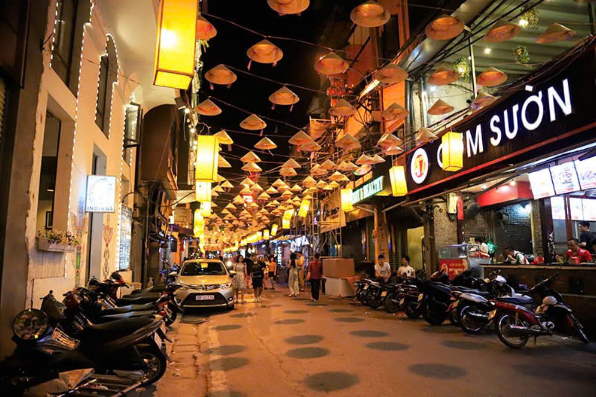 Dao Duy Tu Night Market