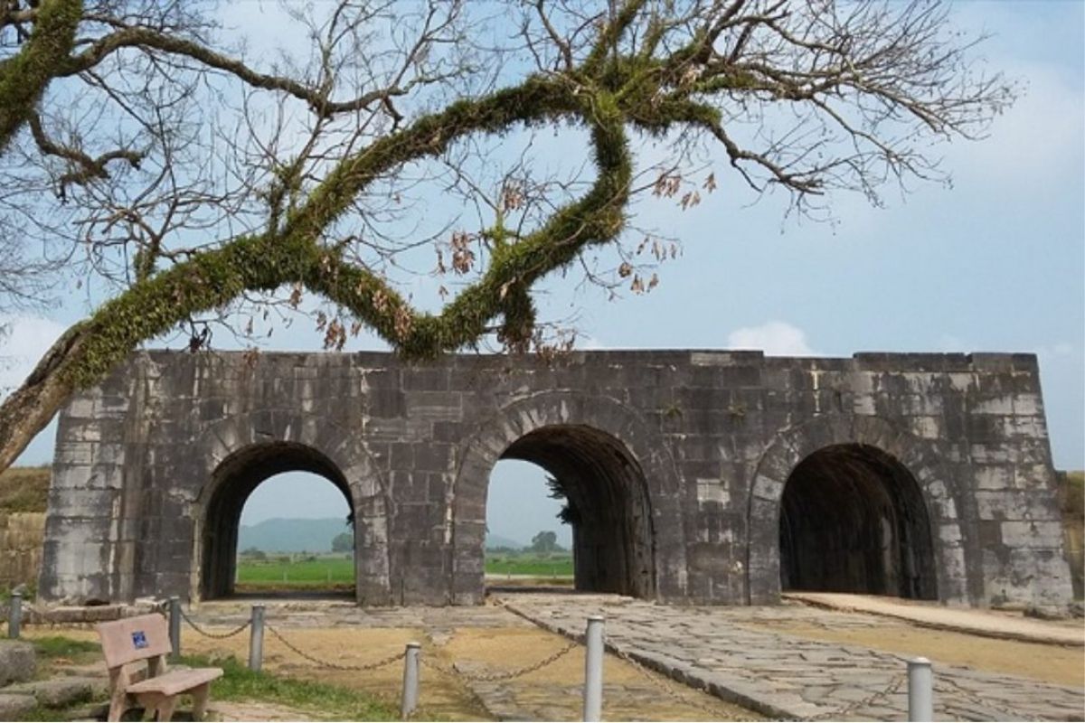 Ho Citadel stands strong, Thanh Hoa weather