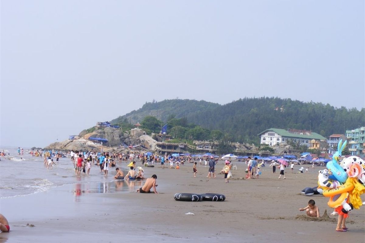 Sam Son Beach shines, Thanh Hoa weather