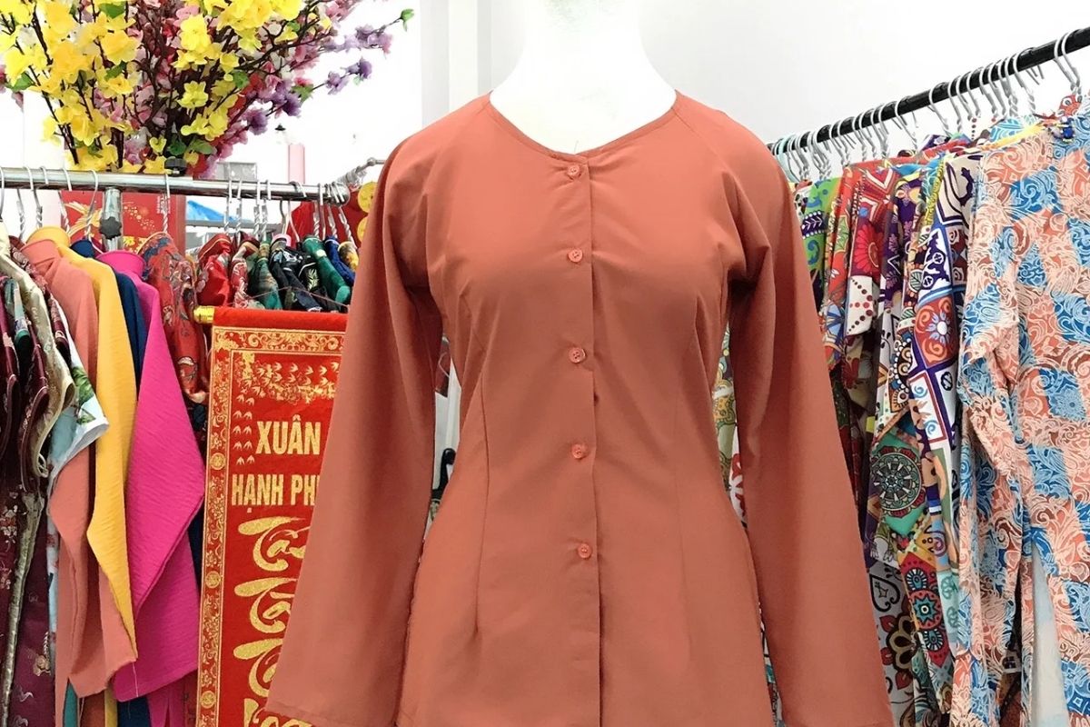 Things to buy in vietnam ho chi minh: Ao Ba Ba