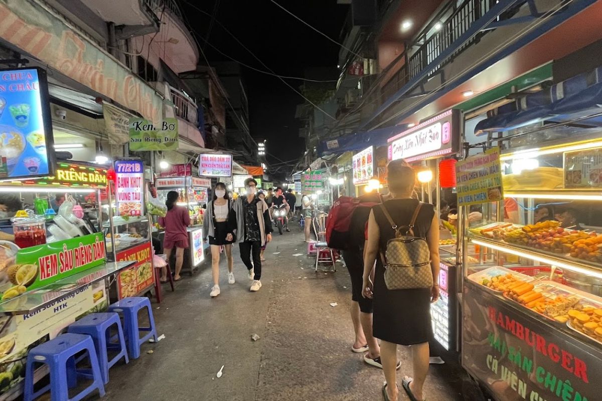 Saigon Street Food Adventure 