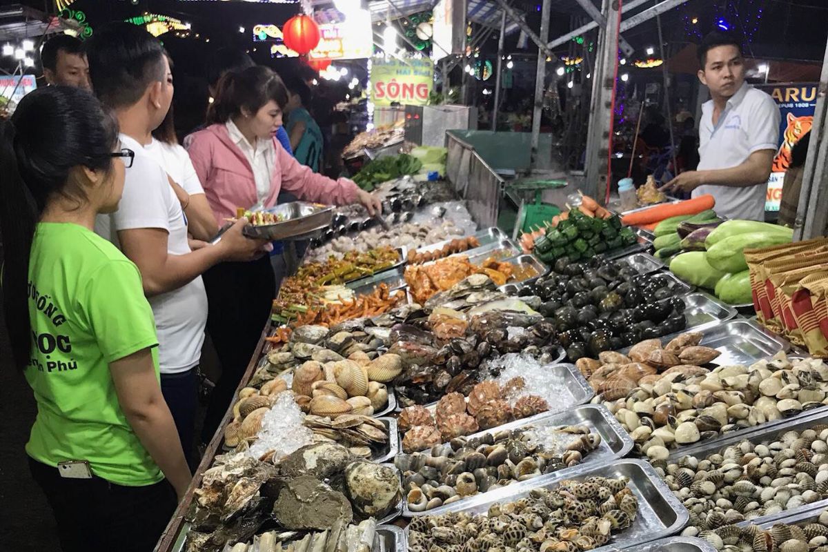 Can Tho Night Market