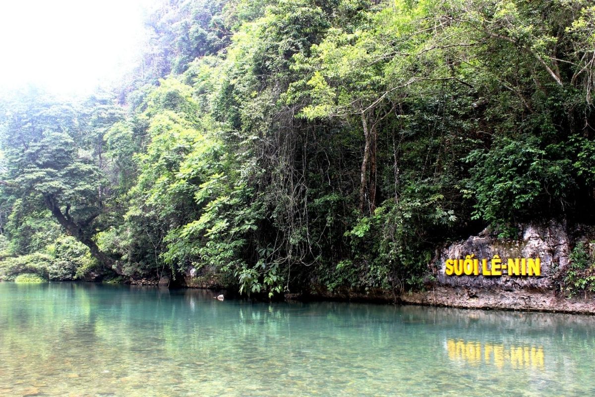 Lenin Stream tại Pac Bo Historical Complex