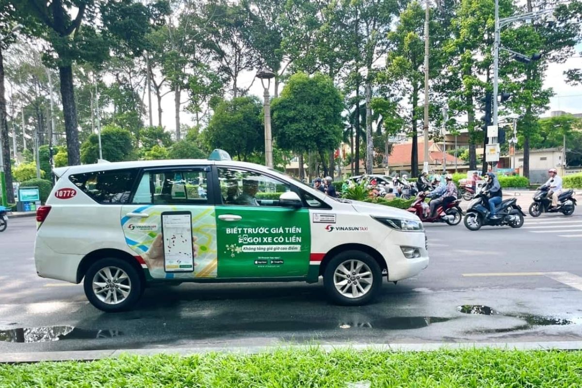 Mai Linh Taxi at Nha Trang Station