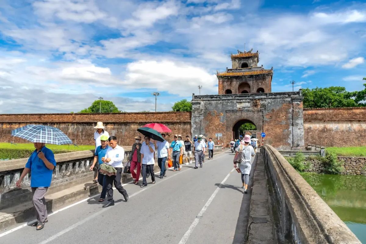 Vietnam Self-Guided Tour: Discover Hue Imperial Citadel