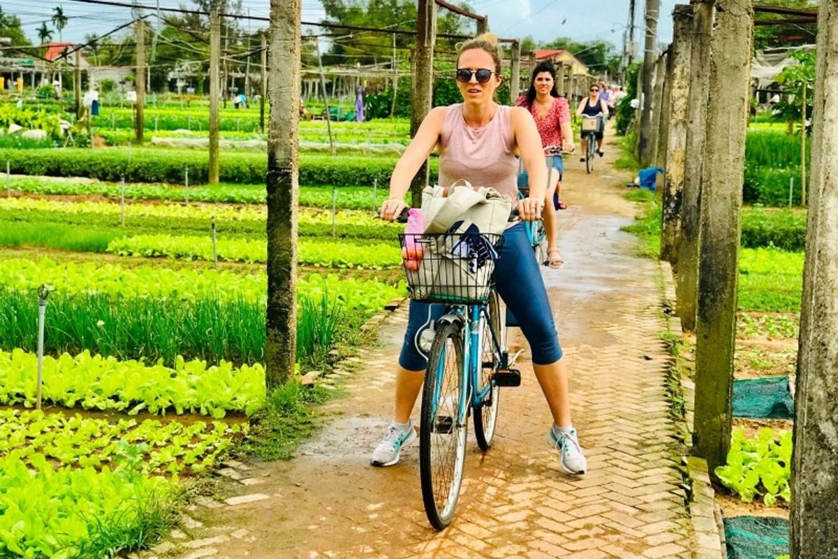 Cycling to Tra Que Vegetable Village