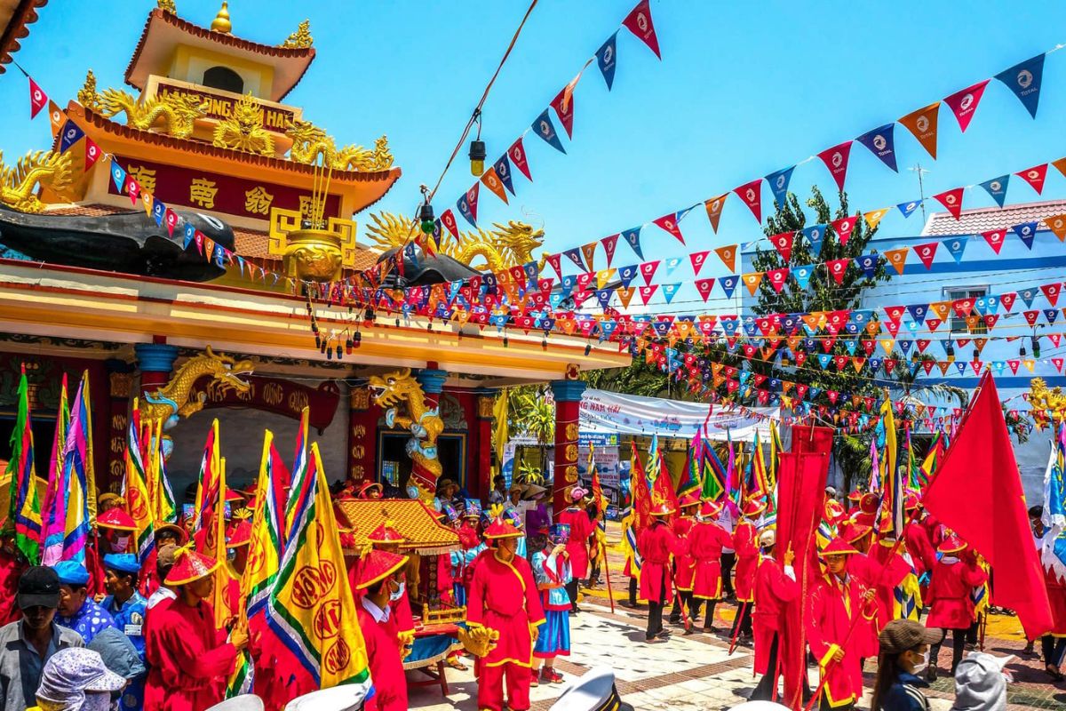 Nghinh Ong Festival in May 