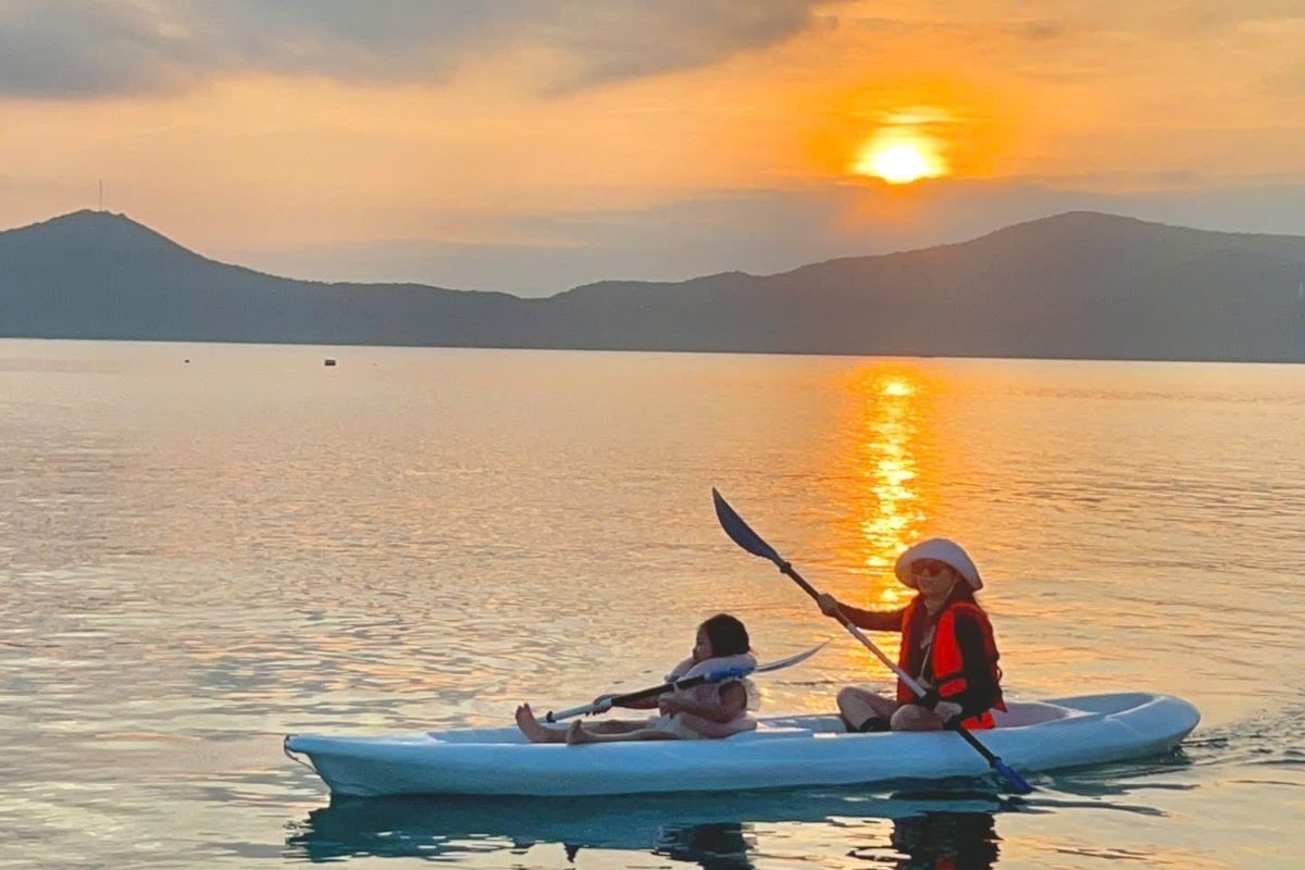 Sunset kayaking at Whale Island Resort Nha Trang