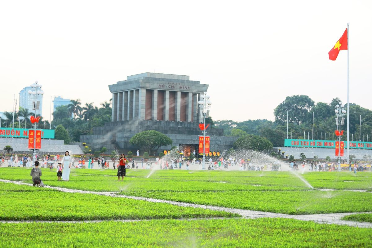 Ba Dinh Square walk is perfect for a 3-day in Hanoi itinerary