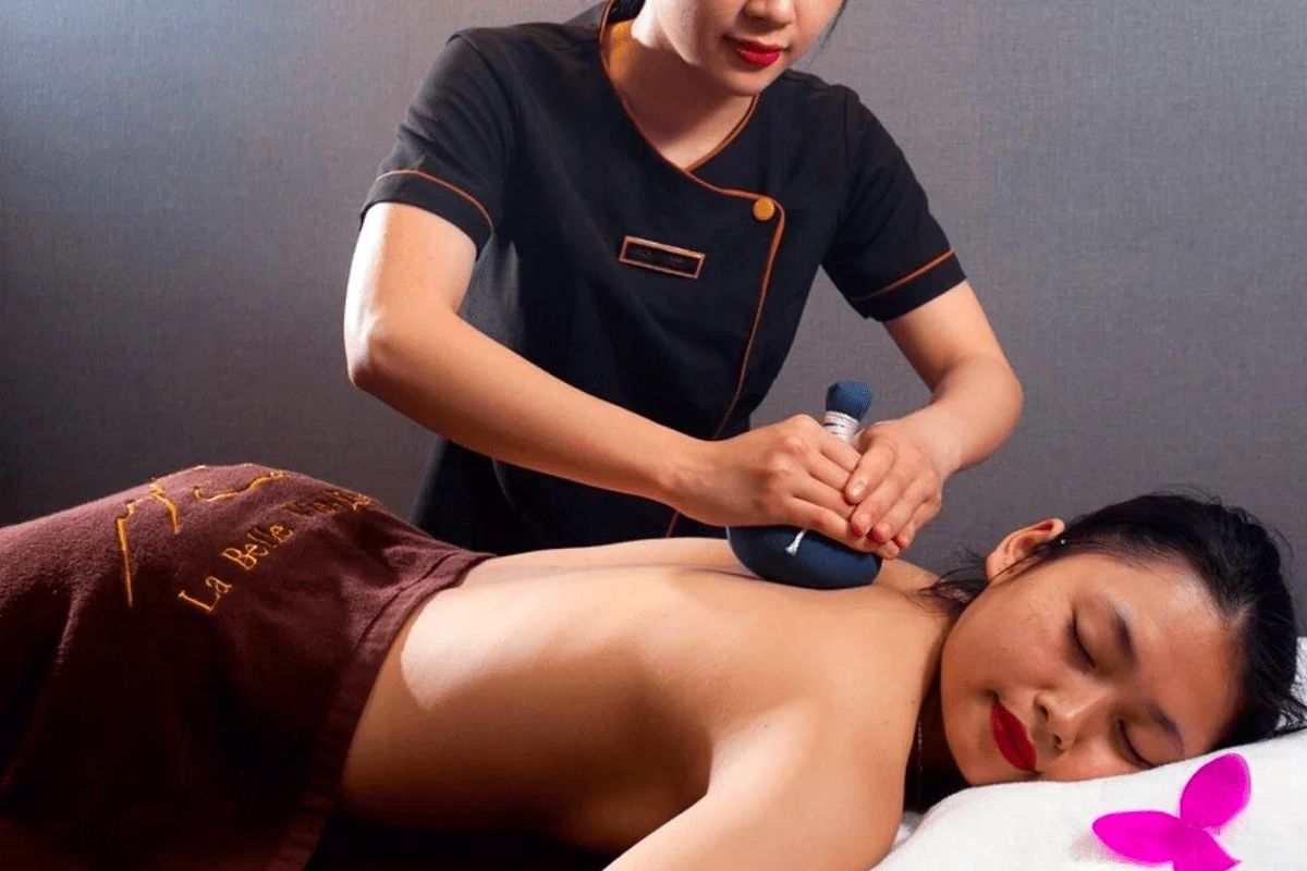 Vietnamese massage at La Belle Vie Spa, Tay Ho