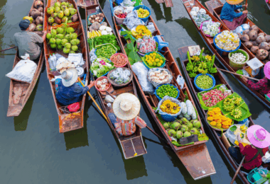 Floating Market by Benoitproperties