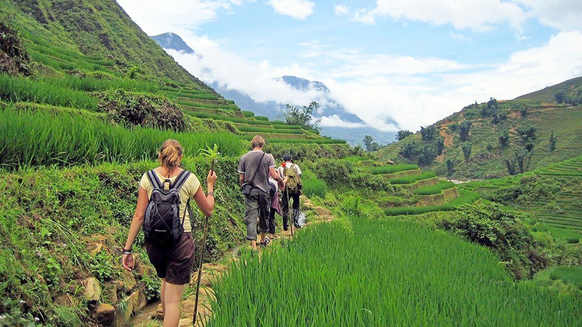 Sapa trekking tour